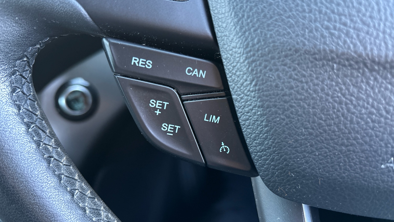 Used Ford Kuga 2018 for sale - 76640781: Photo 26