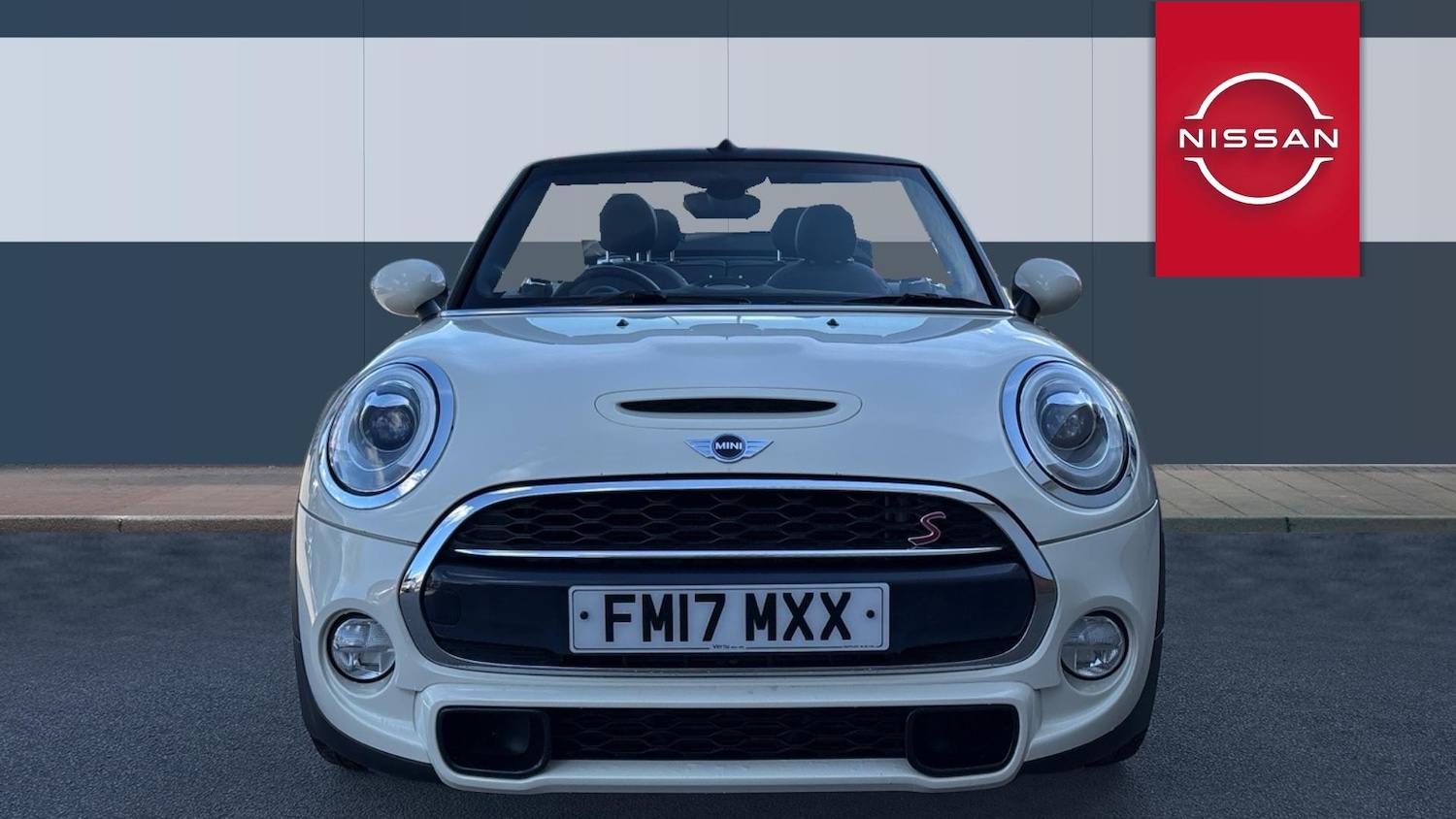 Used MINI Convertible 2017 for sale - 78152868: Photo 3