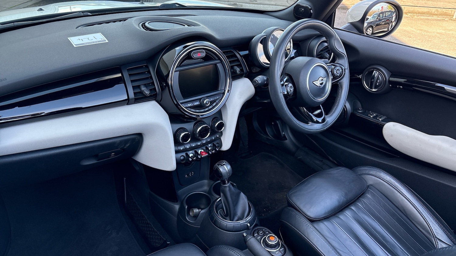 Used MINI Convertible 2017 for sale - 78152868: Photo 9