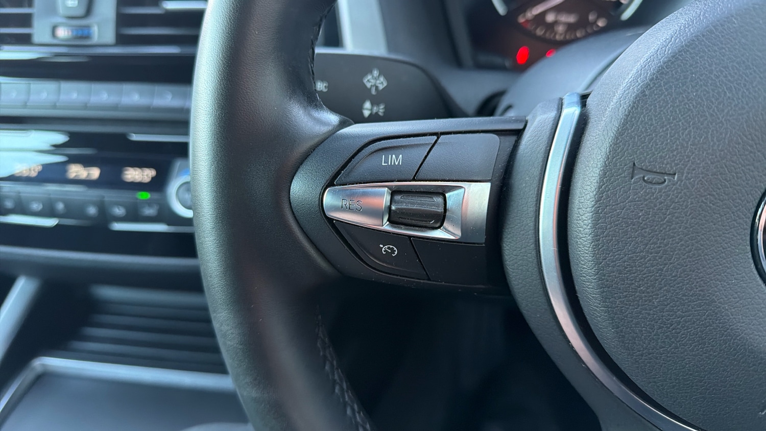 Used BMW 1 Series 2017 for sale - 76627745: Photo 32