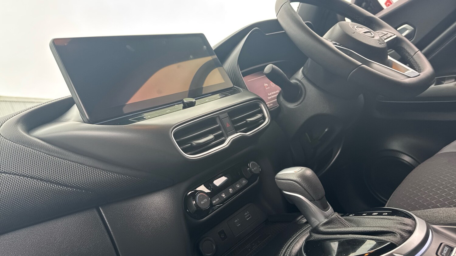 Used Nissan Juke 2024 for sale - 76170627: Photo 13