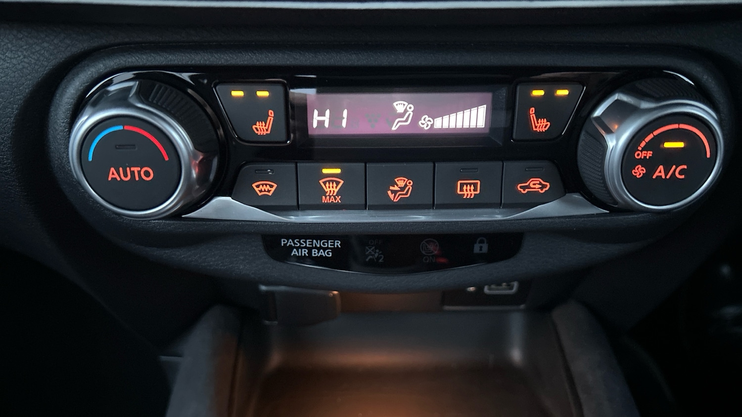 Used Nissan Juke 2023 for sale - 76835330: Photo 28