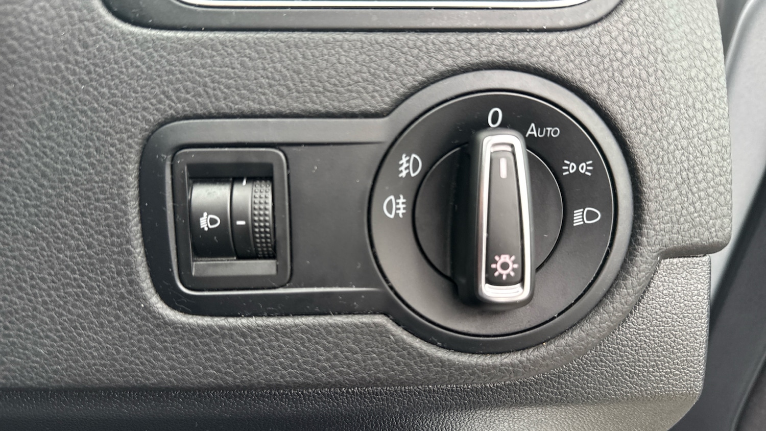 Used Volkswagen Polo 2017 for sale - 77605138: Photo 21