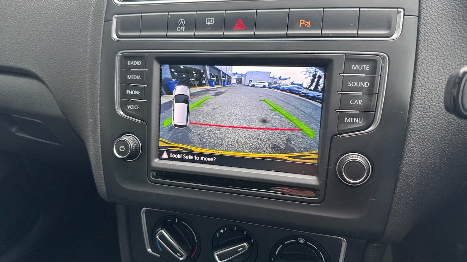 Used Volkswagen Polo 2017 for sale - 77605138: Photo 28