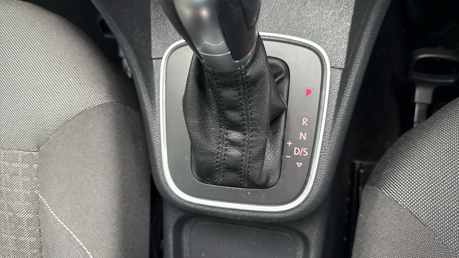 Used Volkswagen Polo 2017 for sale - 77605138: Photo 32