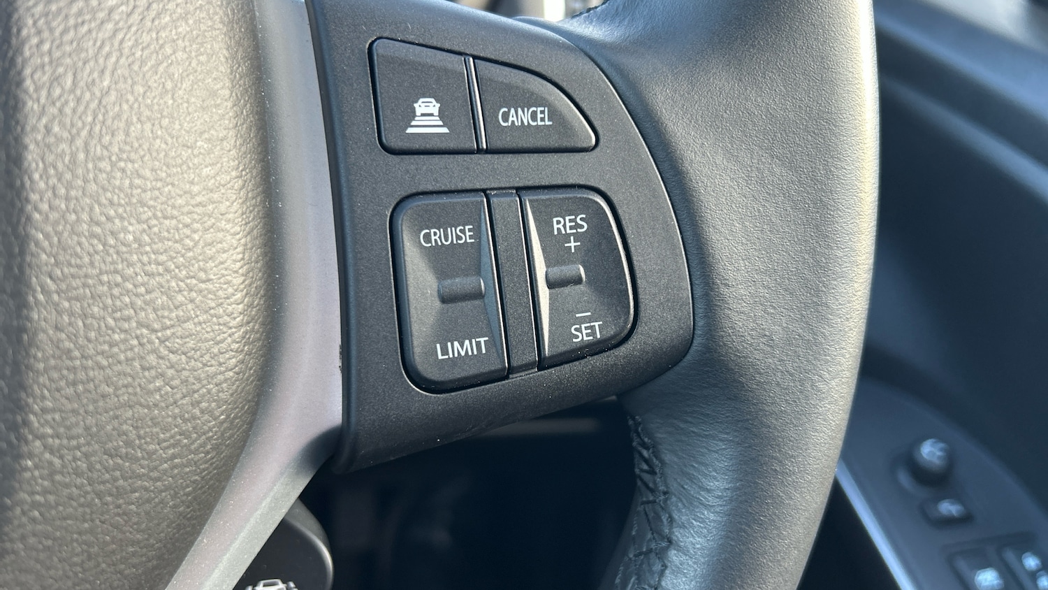 Used Suzuki SX4 S-Cross 2023 for sale - 76879217: Photo 36