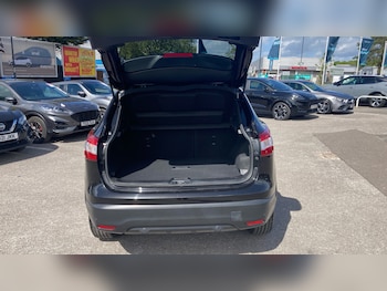 Used Nissan Qashqai 2017 for sale - 78733391: Photo