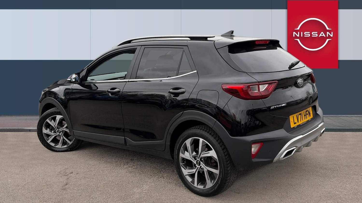 Used Kia Stonic 2021 for sale - 78025944: Photo 2