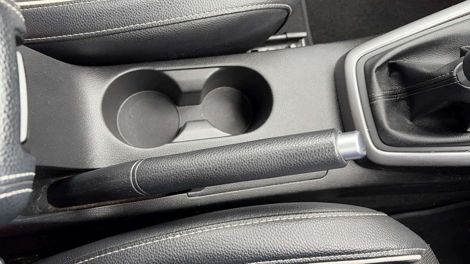 Used Kia Stonic 2021 for sale - 78025944: Photo 35