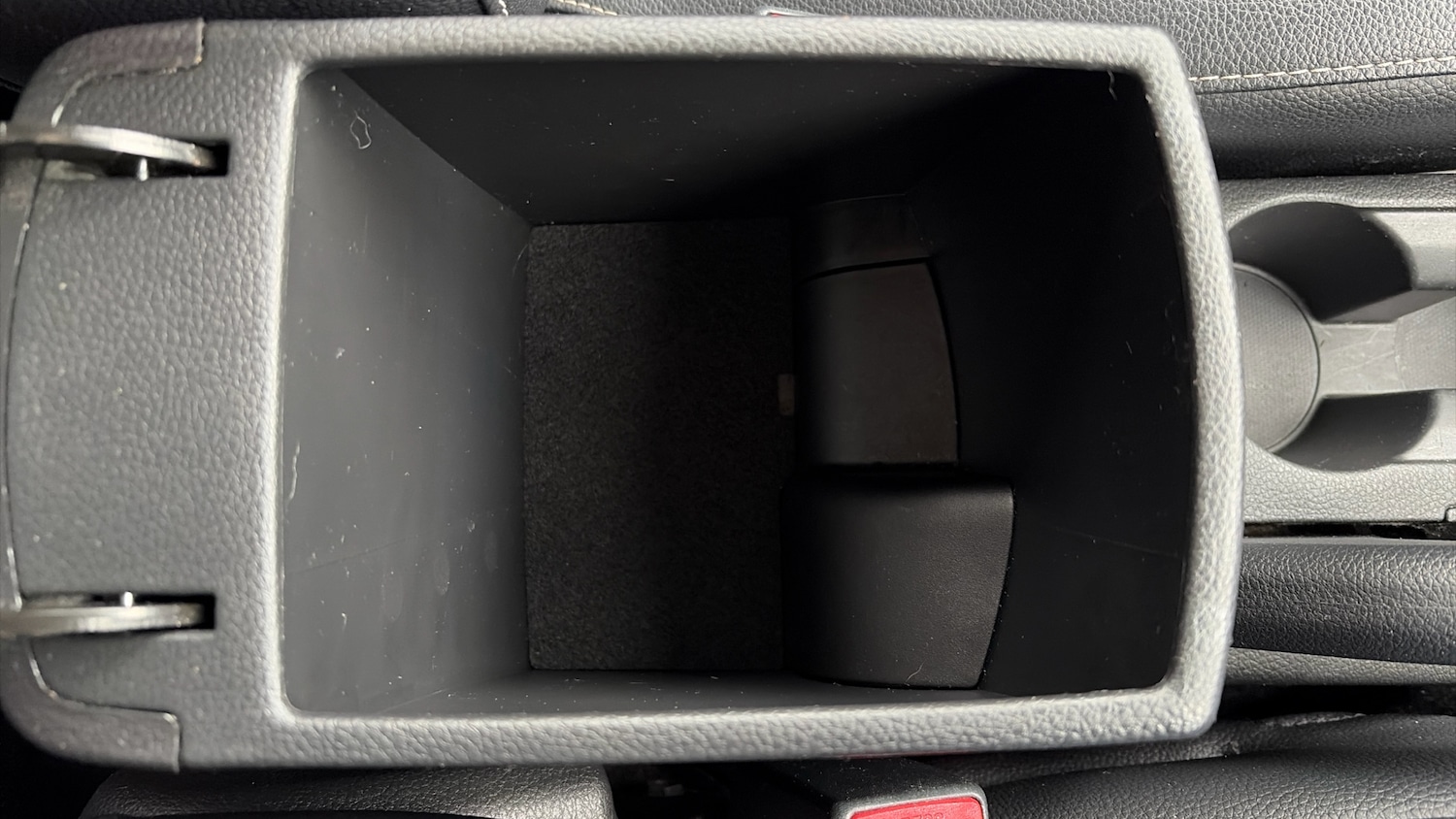 Used Kia Stonic 2021 for sale - 78025944: Photo 37