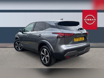 Used Nissan Qashqai 2023 for sale - 76146518: Photo 2