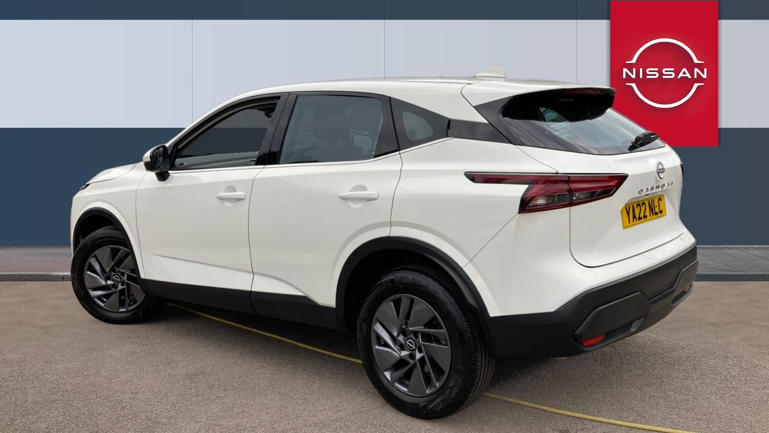 Used Nissan Qashqai 2022 for sale - 76106938: Photo 2