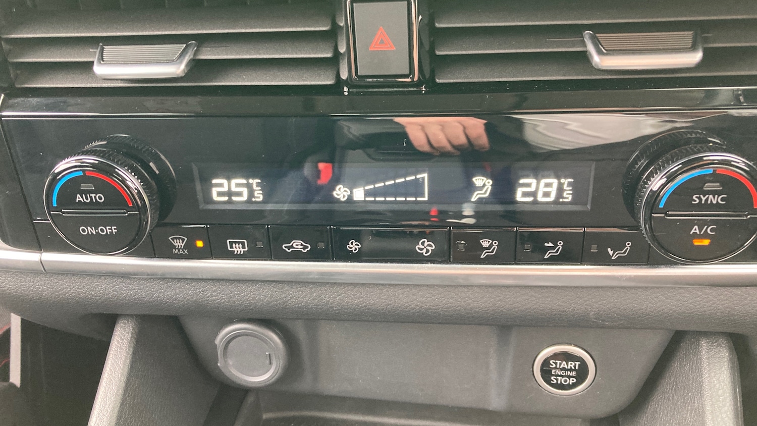 Used Nissan Qashqai 2022 for sale - 76106938: Photo 37