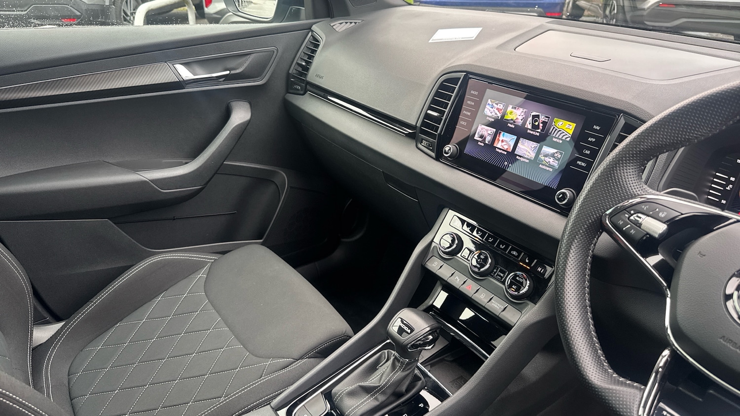 Used Skoda Karoq 2022 for sale - 76914015: Photo 14