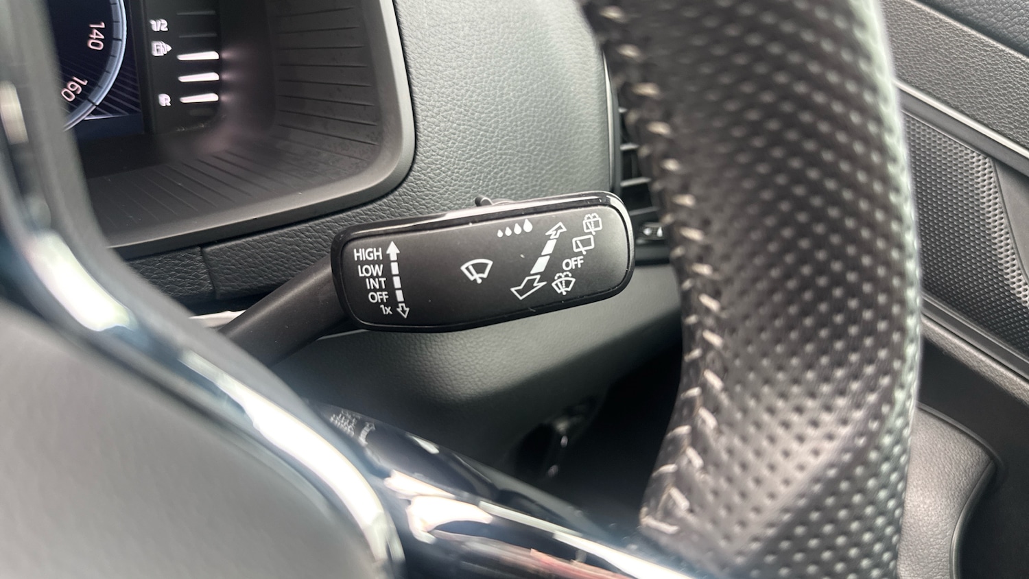 Used Skoda Karoq 2022 for sale - 76914015: Photo 28