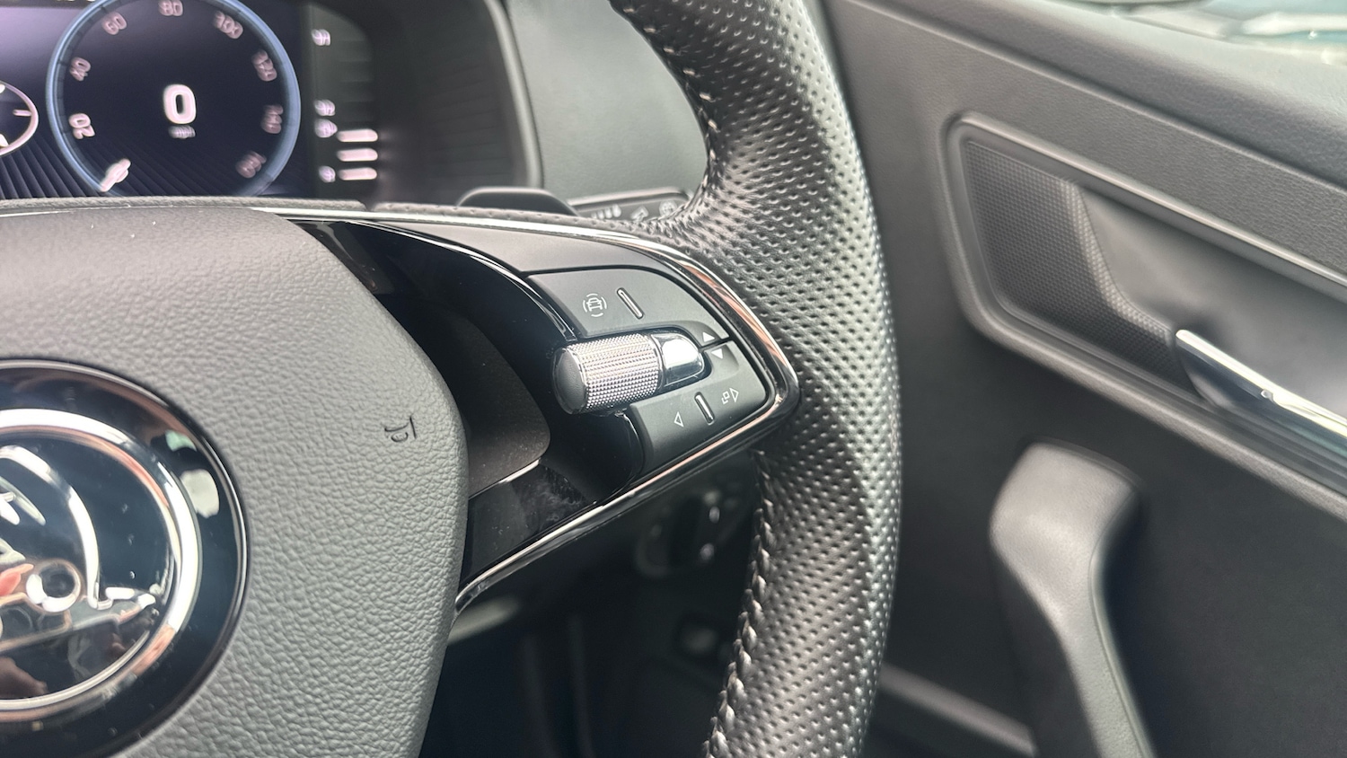 Used Skoda Karoq 2022 for sale - 76914015: Photo 32