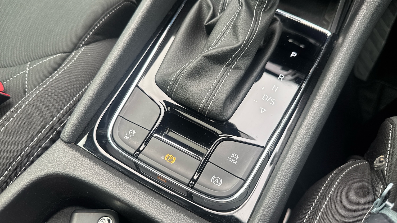 Used Skoda Karoq 2022 for sale - 76914015: Photo 36