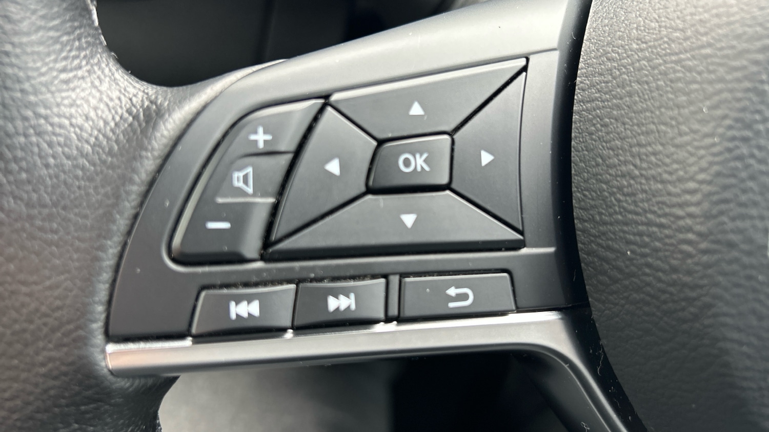 Used Nissan Juke 2022 for sale - 77847625: Photo 32