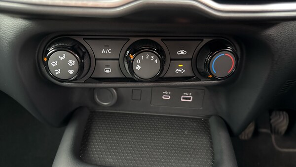 Used Nissan Juke 2024 for sale - 76198067: Photo 33