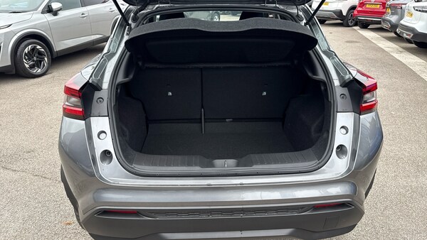 Used Nissan Juke 2024 for sale - 76198067: Photo 4