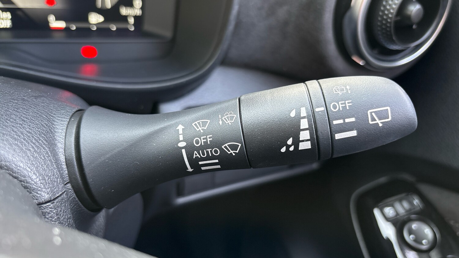 Used Nissan Juke 2025 for sale - 76159877: Photo 41