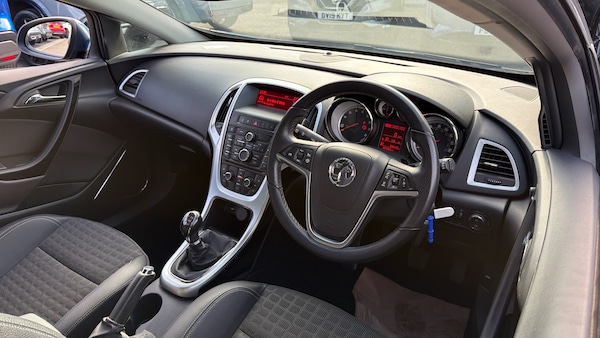 Used Vauxhall Astra GTC 2015 for sale - 76231570: Photo 11