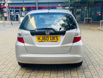 Used Honda Jazz 2010 for sale - 76126549: Photo