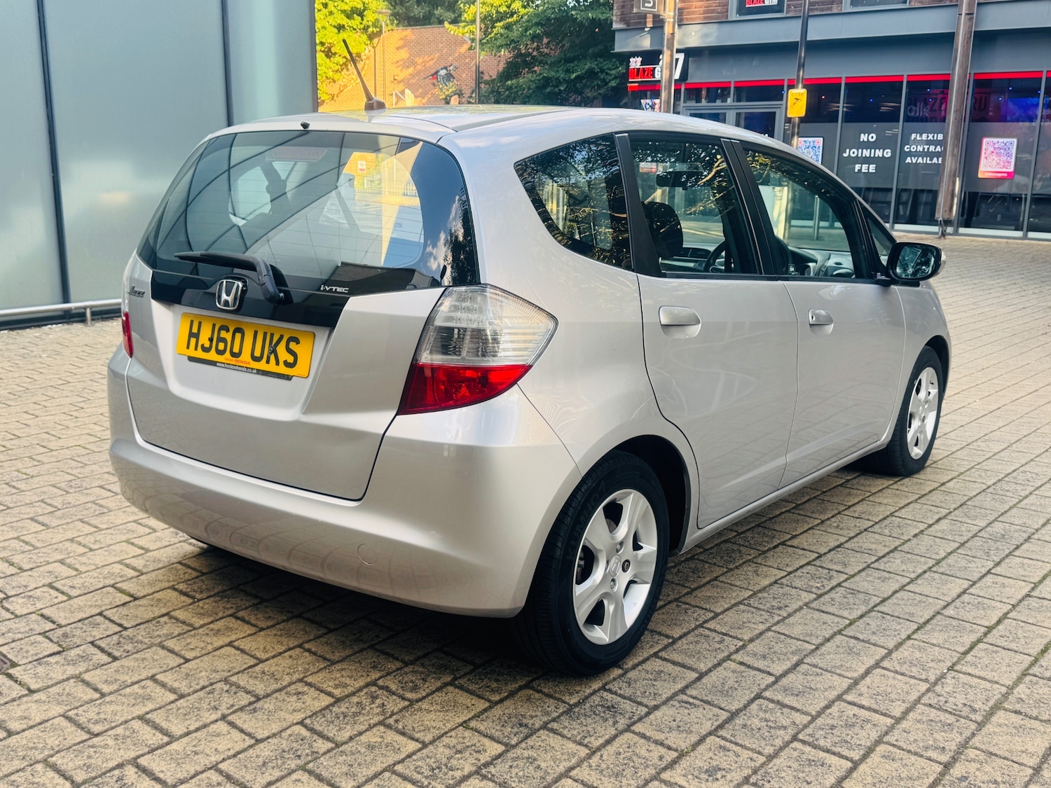 Used Honda Jazz 2010 for sale - 76126549: Photo 6