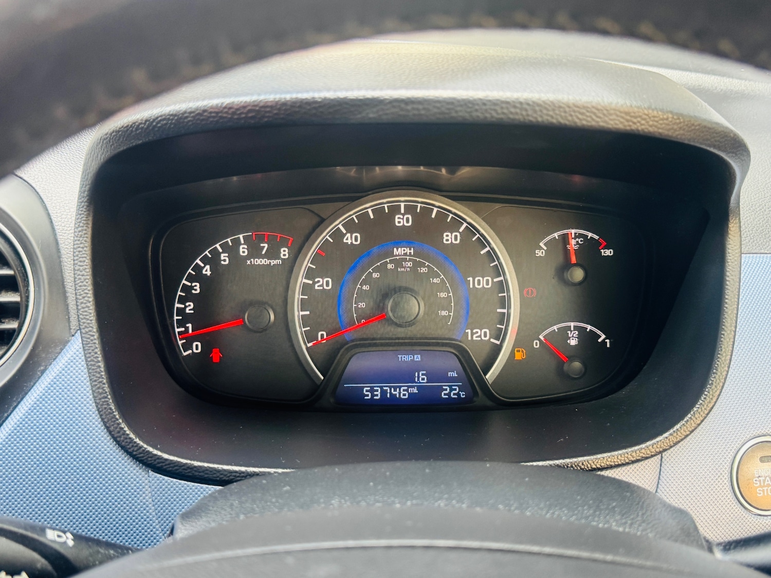 Used Hyundai i10 2016 for sale - 76126517: Photo 24