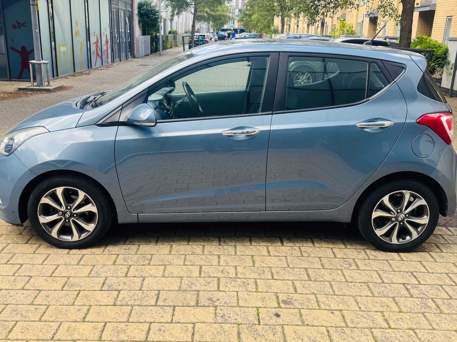 Used Hyundai i10 2016 for sale - 76126517: Photo 4