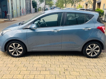 Used Hyundai i10 2016 for sale - 76126517: Photo