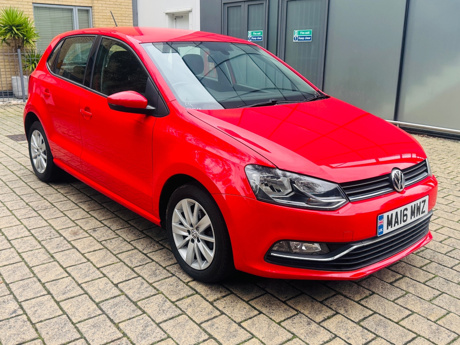 Used Volkswagen Polo 2016 for sale - 76488548: Photo 14