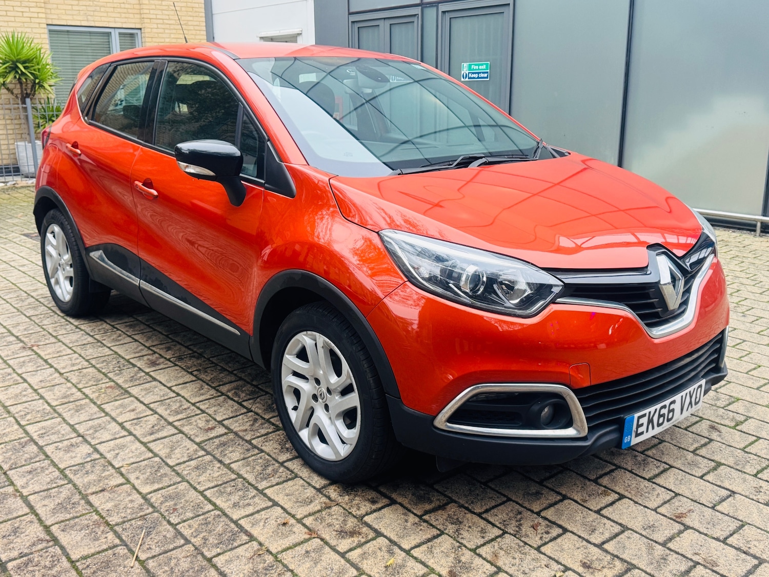 Used Renault Captur 2016 for sale - 76589744: Photo 15