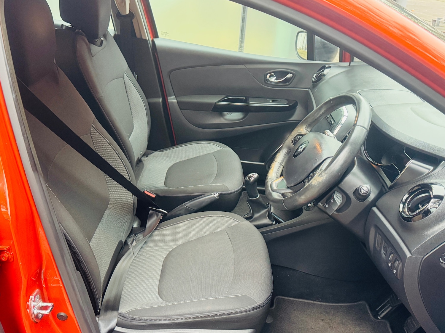 Used Renault Captur 2016 for sale - 76589744: Photo 20