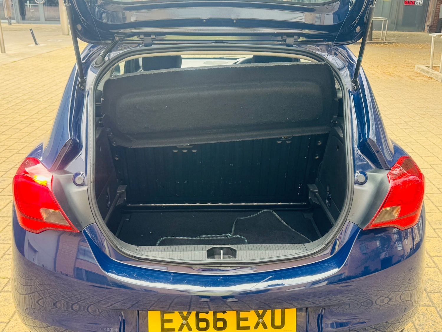 Used Vauxhall Corsa 2016 for sale - 76127121: Photo 19