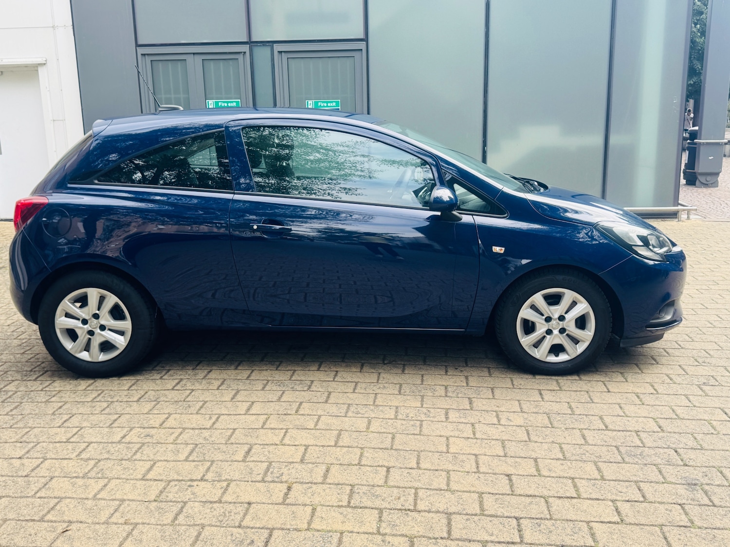 Used Vauxhall Corsa 2016 for sale - 76127121: Photo 5