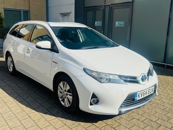 Used Toyota Auris 2014 for sale - 76127502: Photo