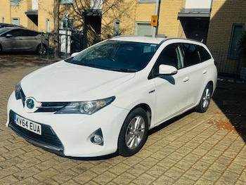 Used Toyota Auris 2014 for sale - 76127502: Photo