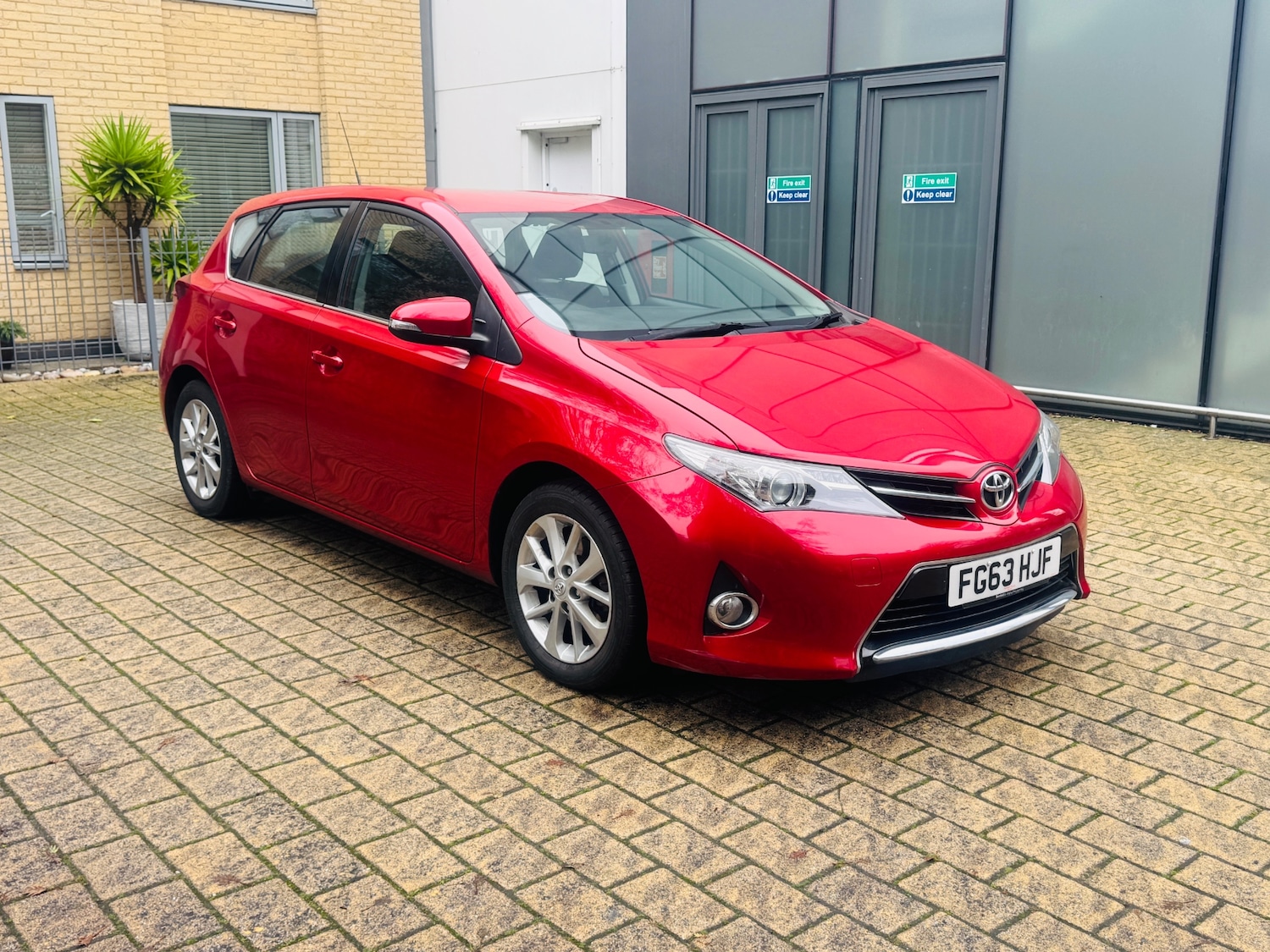 Used Toyota Auris 2013 for sale - 76589761: Photo 1