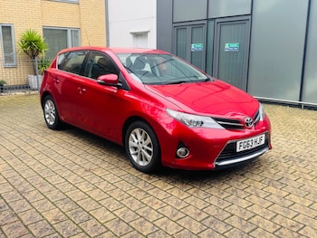 Used Toyota Auris 2013 for sale - 76589761: Photo