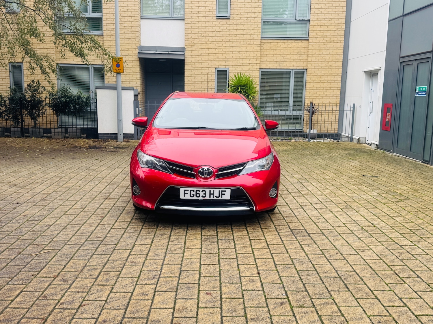 Used Toyota Auris 2013 for sale - 76589761: Photo 2