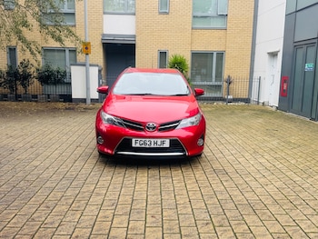 Used Toyota Auris 2013 for sale - 76589761: Photo