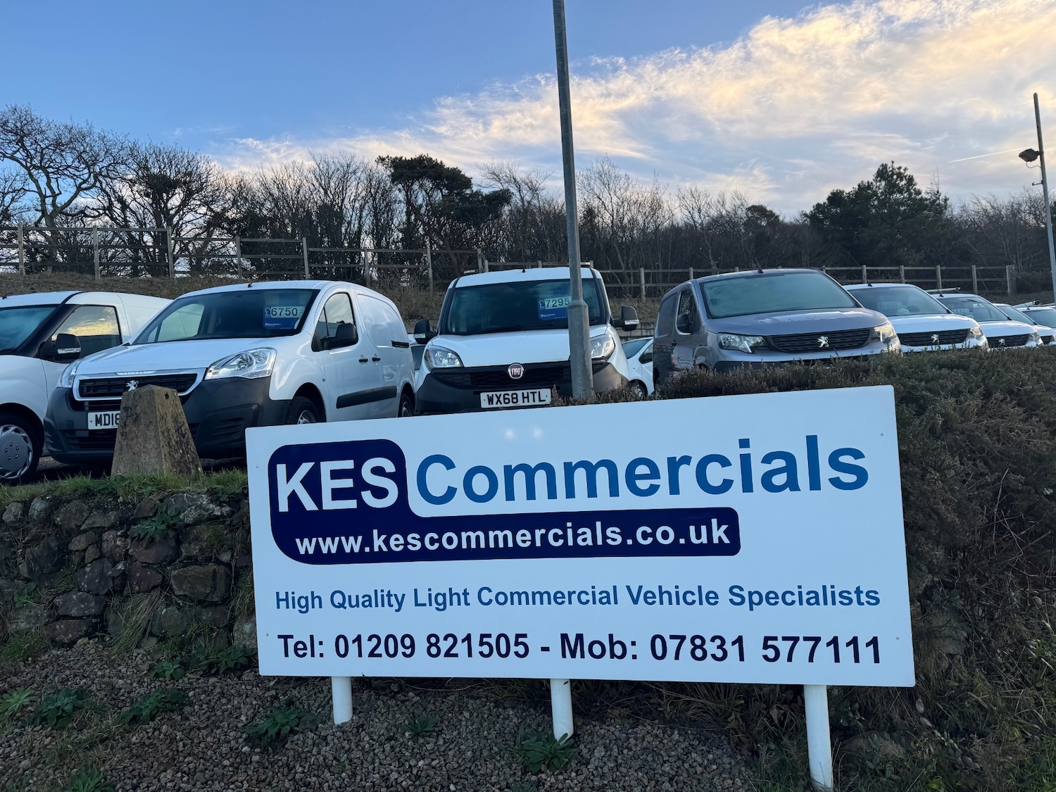 Used Volkswagen up! 2015 for sale - 76412292: Photo 1