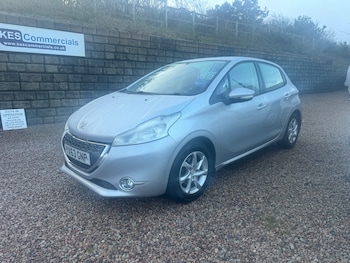 Used Peugeot 208 2014 for sale - 78807007: Photo