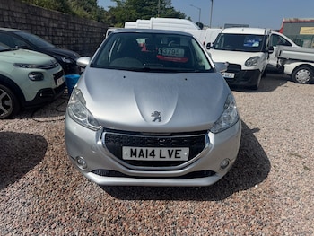 Used Peugeot 208 2014 for sale - 78807007: Photo