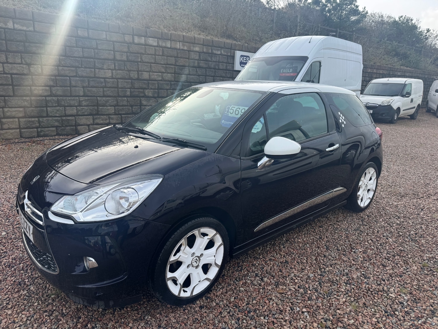 Used Citroen DS3 2015 for sale - 76559727: Photo 1