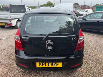 Used Hyundai i10 2013 for sale - 78932558: Photo