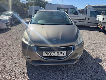 Used Peugeot 208 2013 for sale - 79788403: Photo