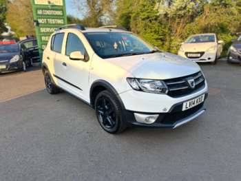 Used Dacia Sandero Stepway 2014 for sale - 74549000: Photo