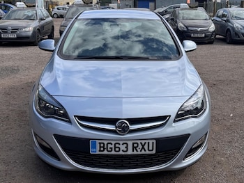 Used Vauxhall Astra 2013 for sale - 79361653: Photo